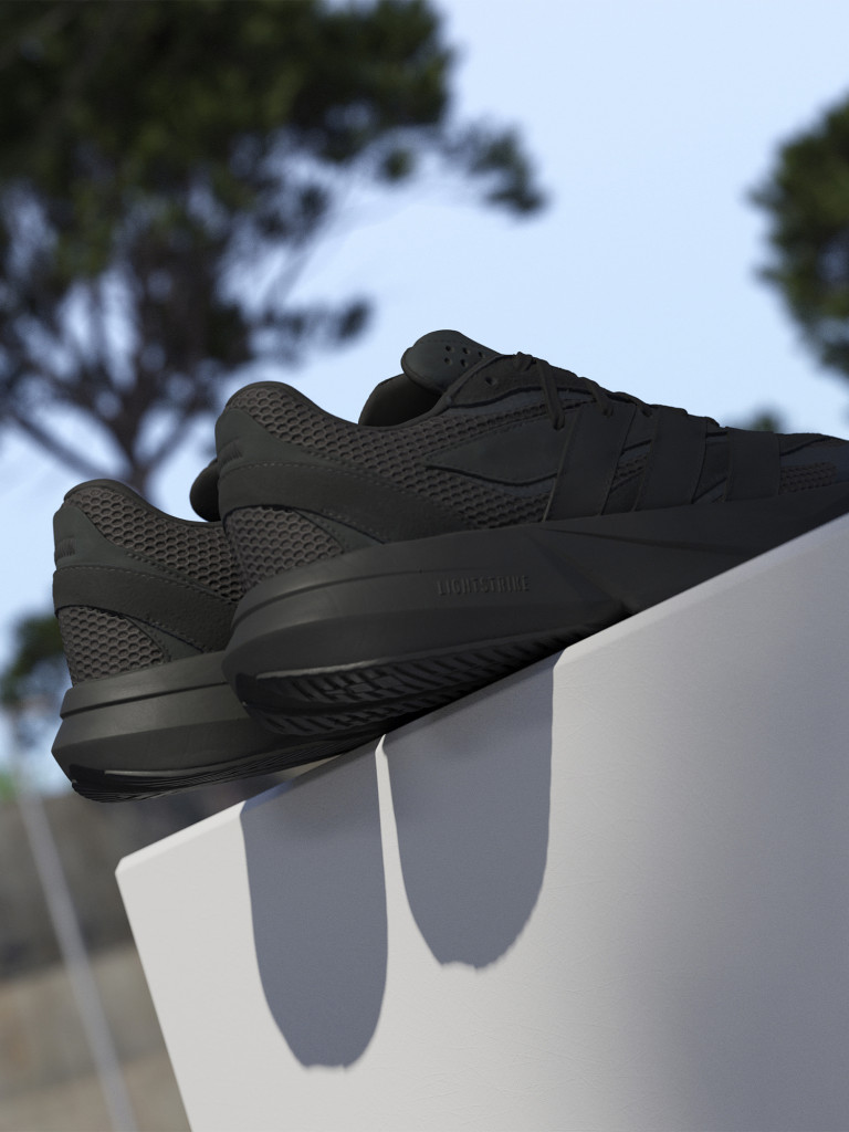 Кроссовки мужские adidas Lightblaze