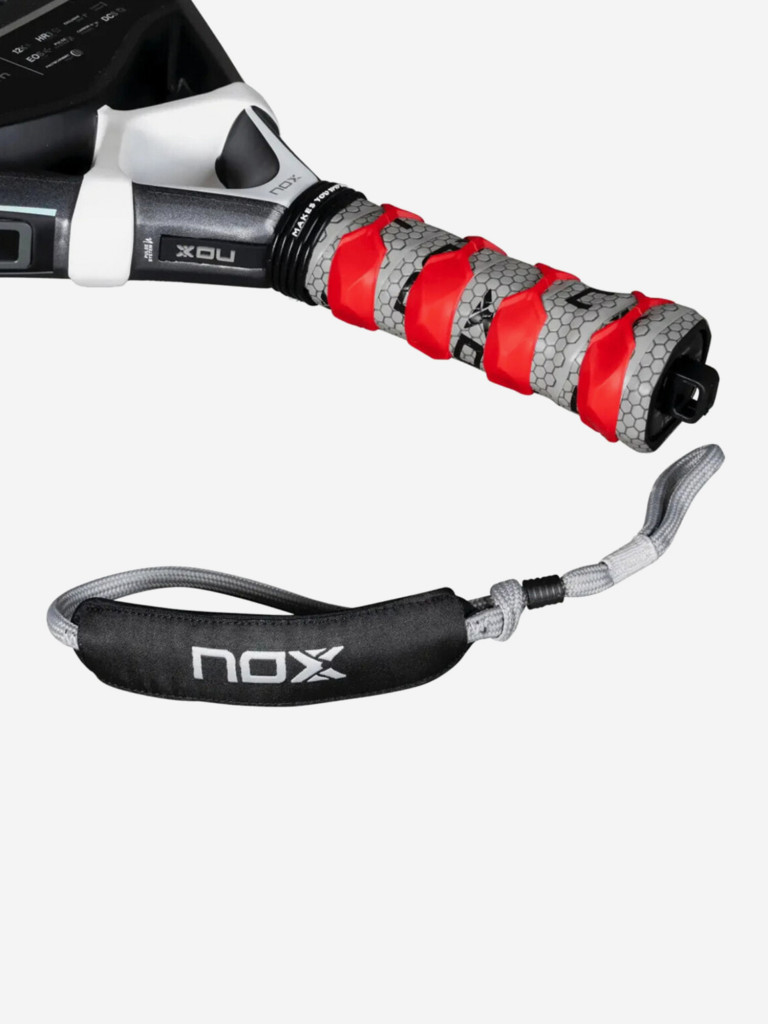 Ракетка для падела Nox Quantum 12K Carbon 2025