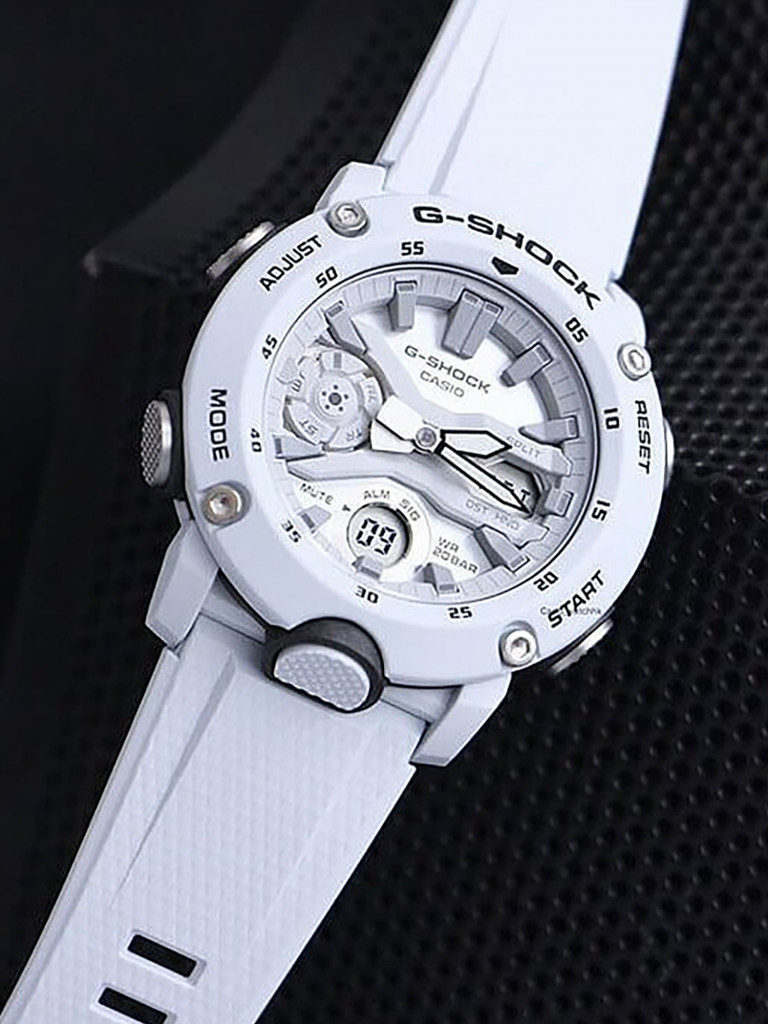 Спортивные часы CASIO G-SHOCK GA-2000S-7AER