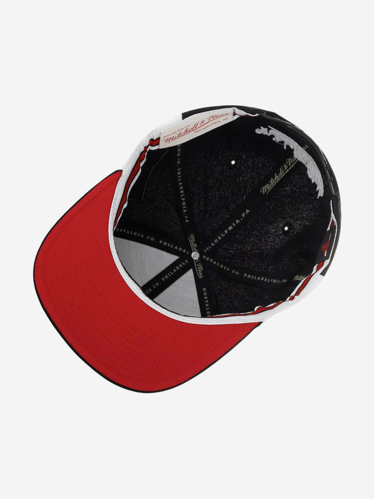 Бейсболка с прямым козырьком MITCHELL NESS 6HSSLD21011-CBUBLCK Chicago Bulls NBA
