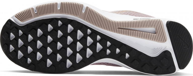 Кроссовки женские Nike Quest 2