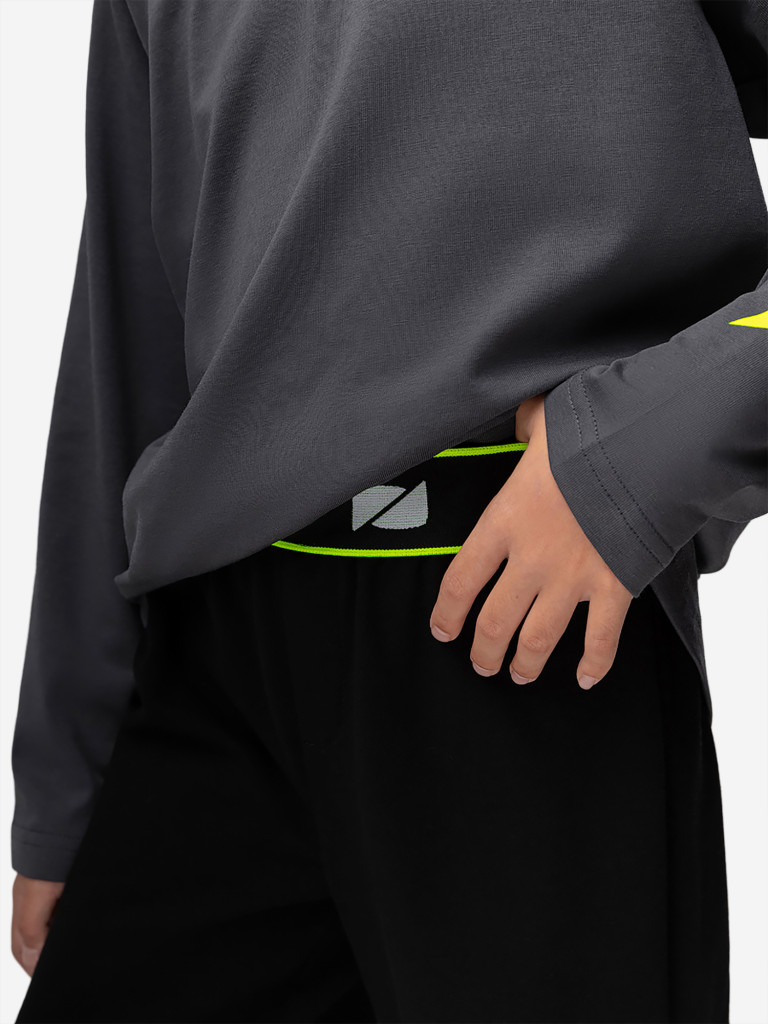 Лонгслив bodo