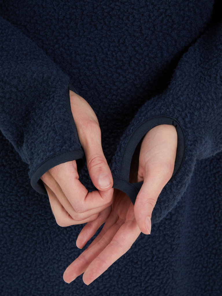 Джемпер флисовый женский Peak Performance Long Pile Anorak