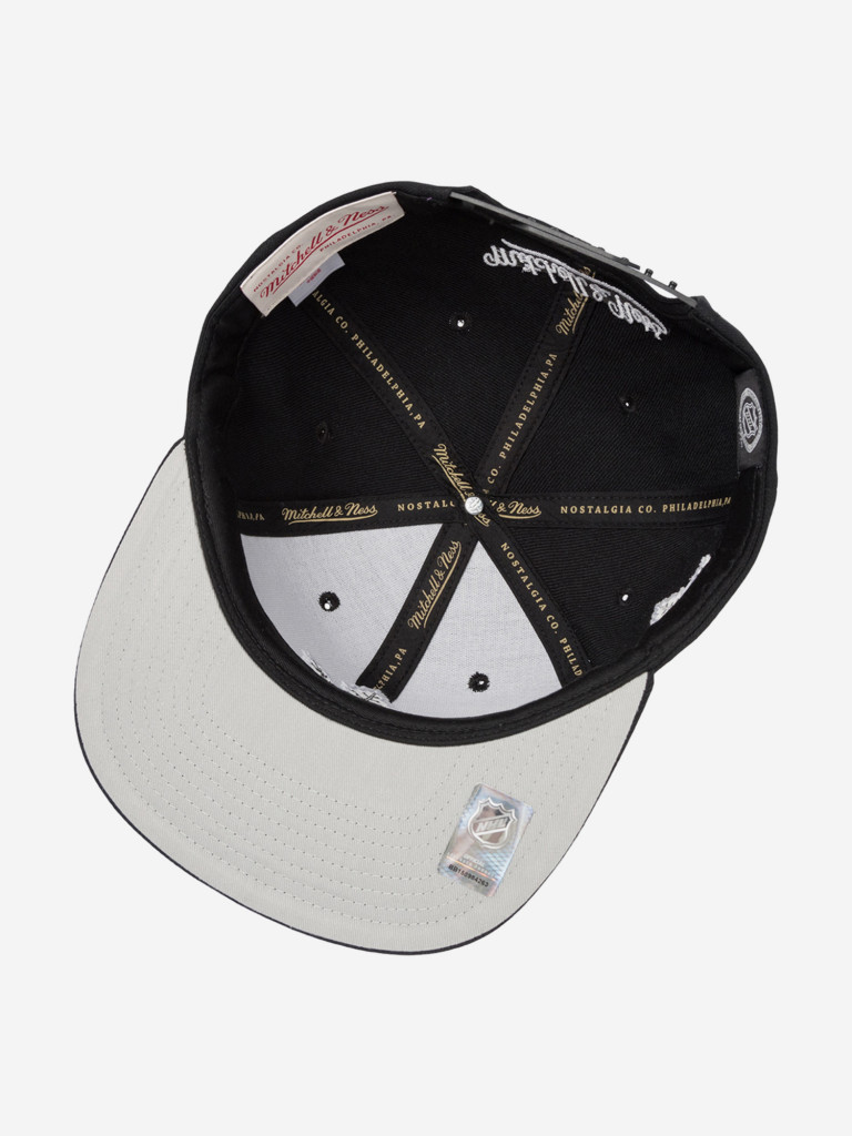 Бейсболка с прямым козырьком MITCHELL NESS HS8546-TMLBLCK Toronto Maple Leafs NHL (черный)