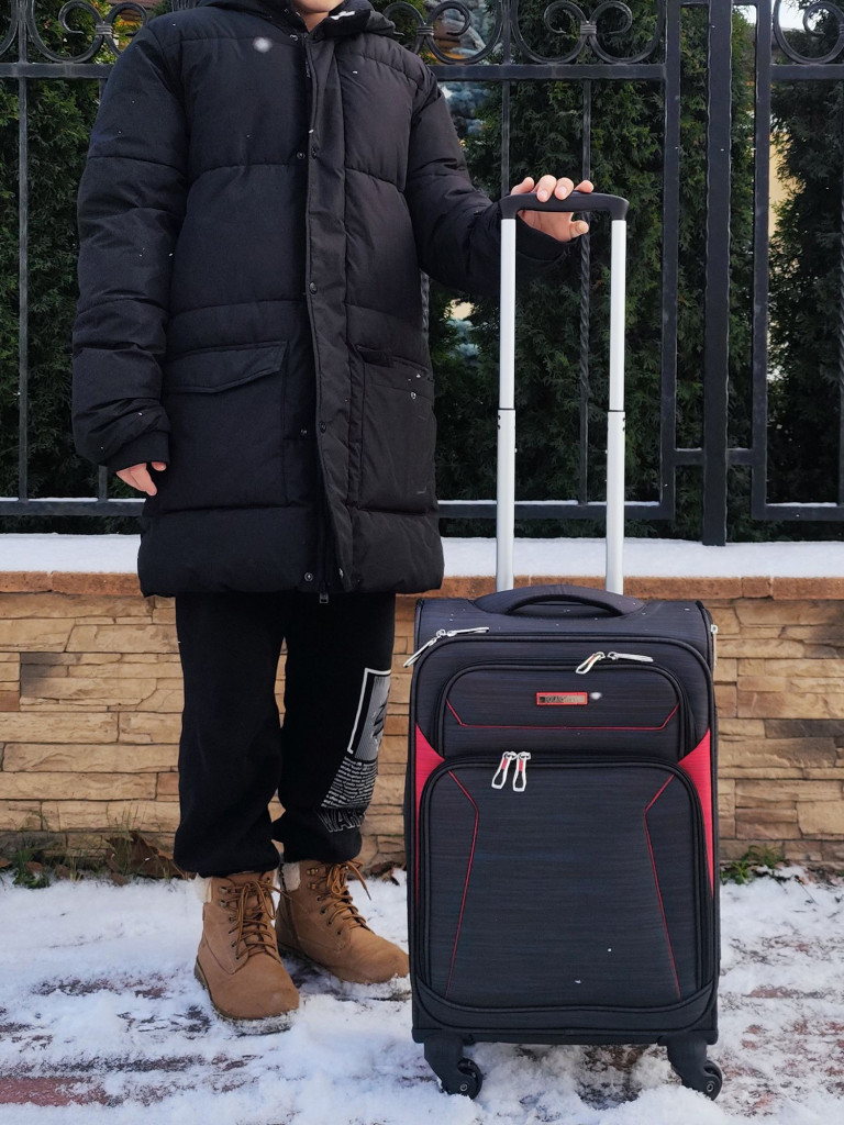 Чемодан малый-POLAR-R1801-19-BLACK