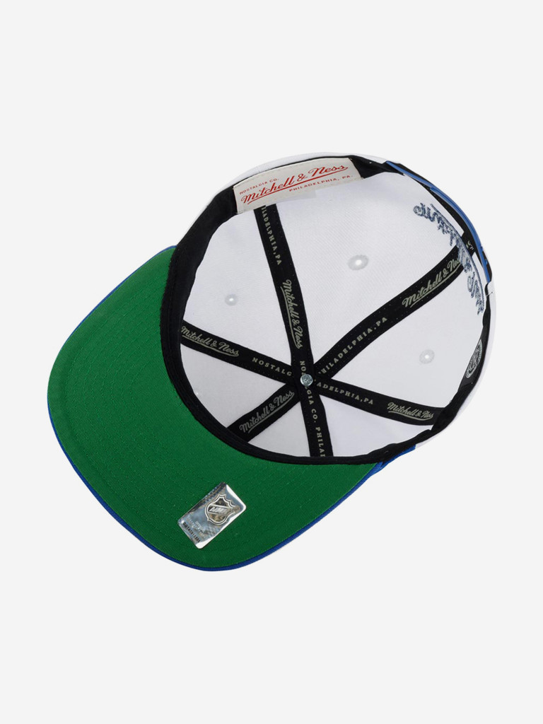 Бейсболка с прямым козырьком MITCHELL NESS 6HSSSH22088-TMLWHIT Toronto Maple Leafs NHL