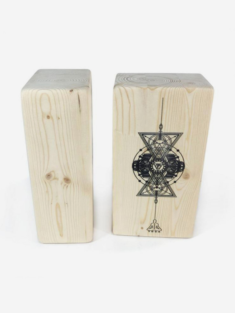 Кирпич для йоги RamaYoga Вишутха, бежевый, йога блок из дерева