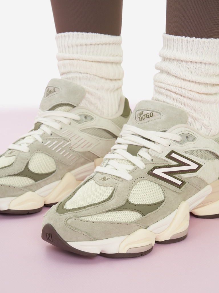 Кроссовки New Balance 9060 зеленый/бежевый цвет — купить за 23399 руб.,  отзывы в интернет-магазине Спортмастер