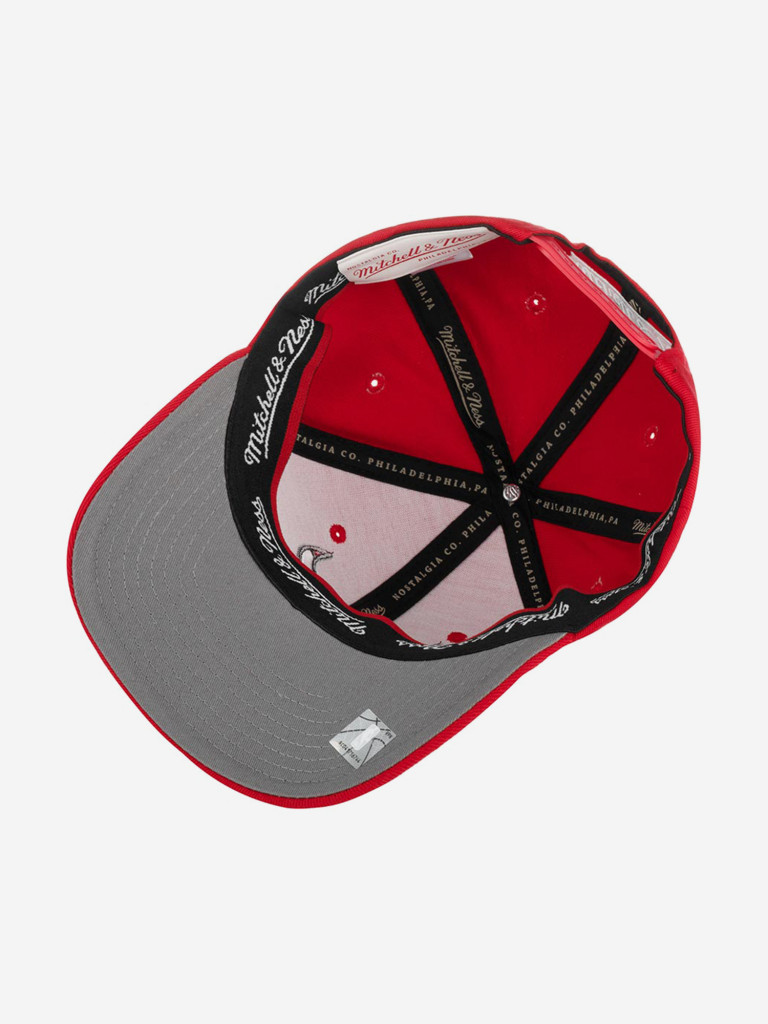 Бейсболка MITCHELL NESS HHSS3257-CBUYYPPPRED1 Chicago Bulls NBA