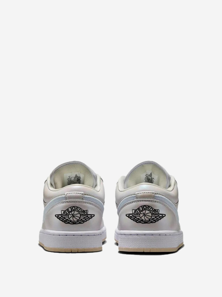 Кеды женские Nike Air Jordan 1