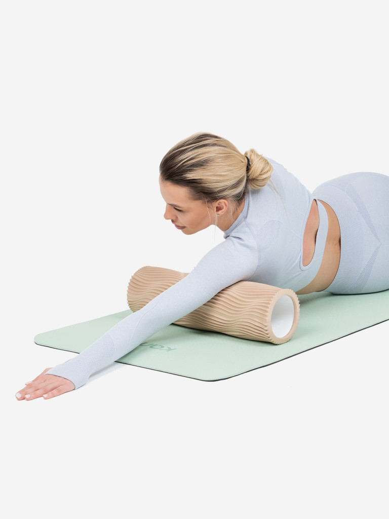 Валик для спины массажный Kama, 45x14 см