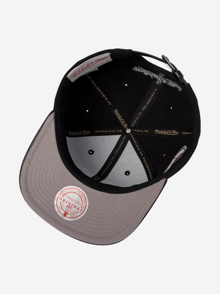 Бейсболка с прямым козырьком MITCHELL NESS HS9551-BNEBLCK Brooklyn Nets NBA