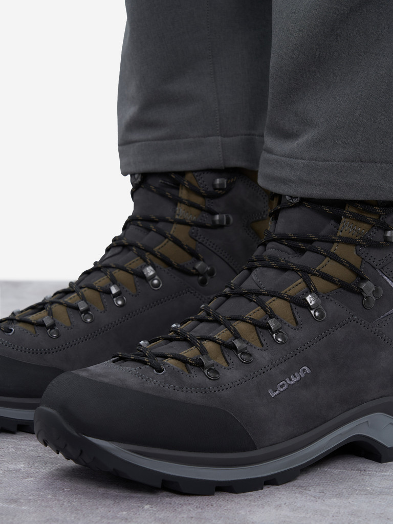 Ботинки мужские Lowa Ranger GTX