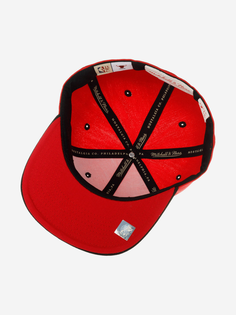 Бейсболка с прямым козырьком MITCHELL NESS 6HSFRI20095-CBURDBK Chicago Bulls NBA (красный)