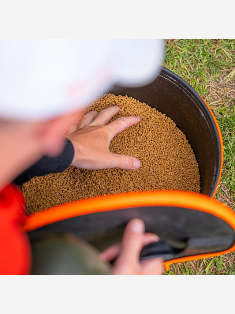 Ведро Fusion Bucket EVA GURU 10L с крышкой на молнии