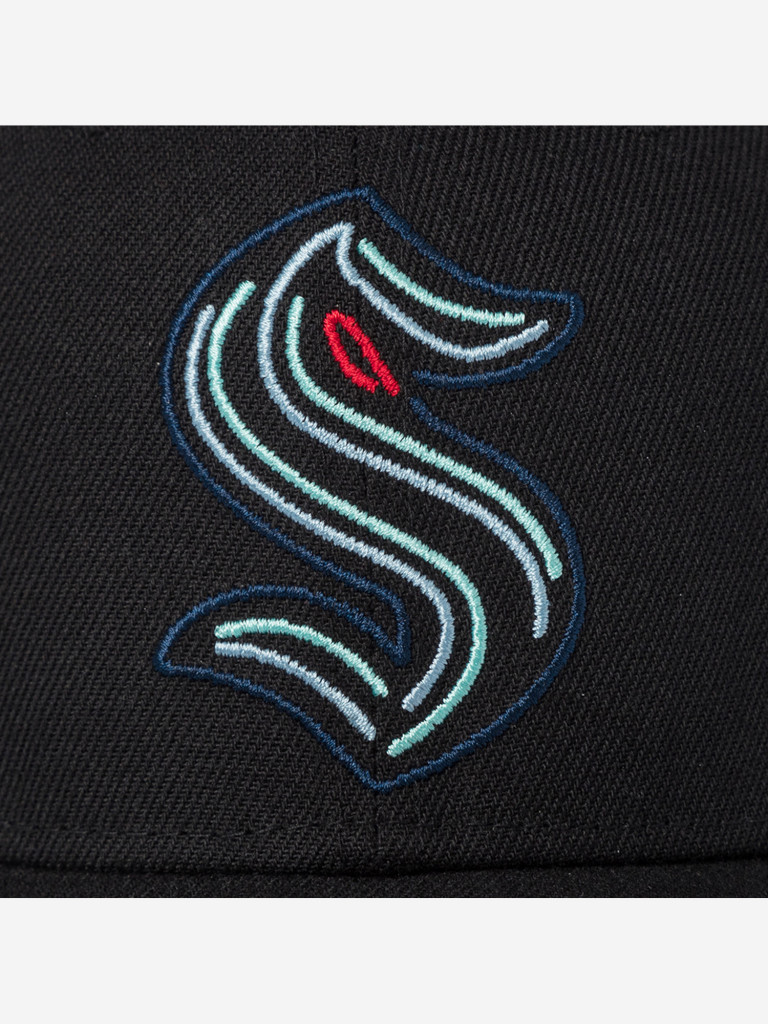 Бейсболка MITCHELL NESS HP9572-SKRBLCK Seattle Kraken NHL