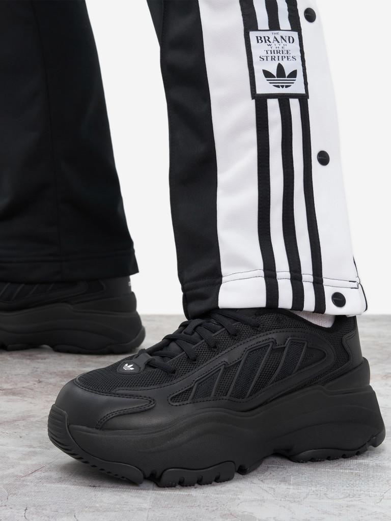 Кроссовки женские adidas Ozgaia