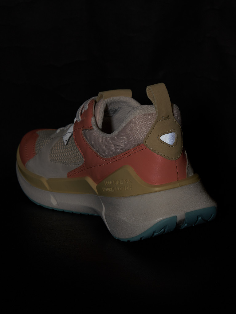 Кроссовки женские Ecco Biom 2.2