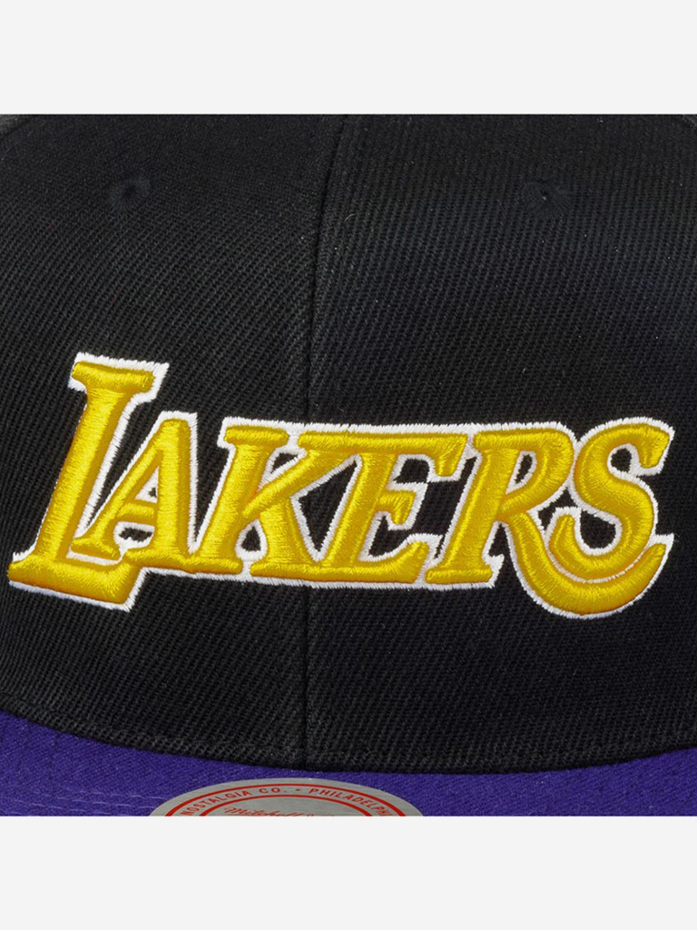 Бейсболка с прямым козырьком MITCHELL NESS 6HSSJS19078-LALBKPR Los Angeles Lakers NBA