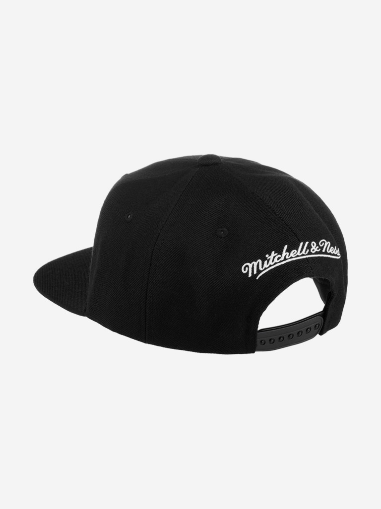 Бейсболка с прямым козырьком MITCHELL NESS HHSS3256-BNEYYPPPBLCK Brooklyn Nets NBA (черный)