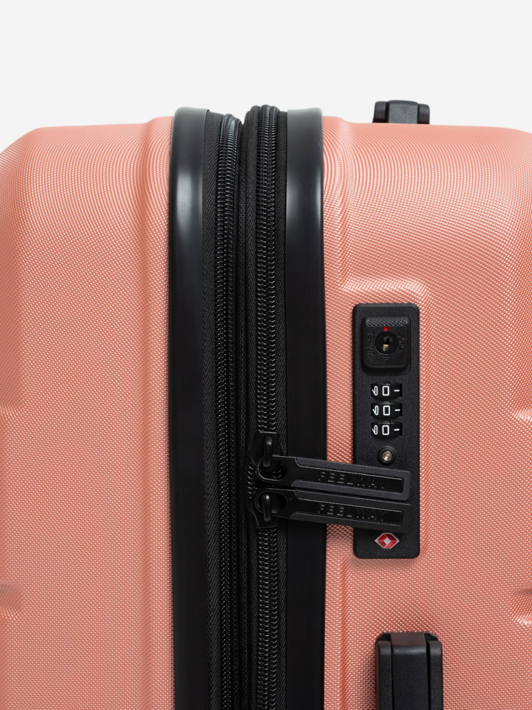 Чемодан на колесах M розовый Feelway