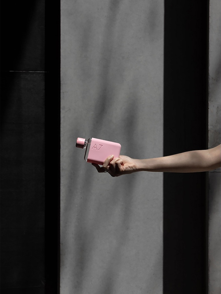 Бутылка с силиконовым чехлом Memobottle A7, светло-розовый