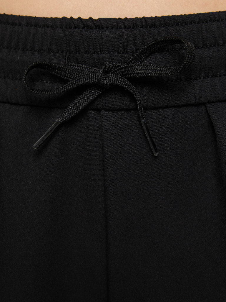 Шорты женские PUMA Active Ess