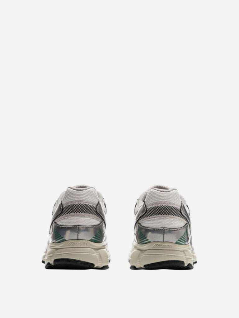 Кроссовки Mizuno Speed 2K