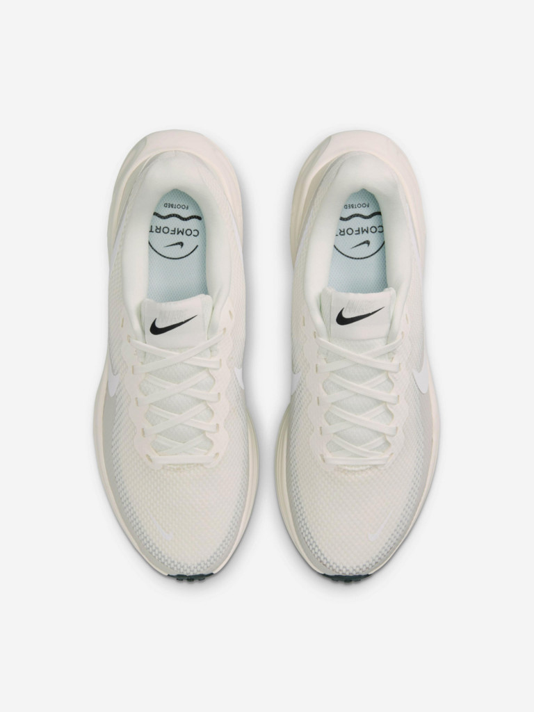 Кроссовки женские Nike Revolution 8