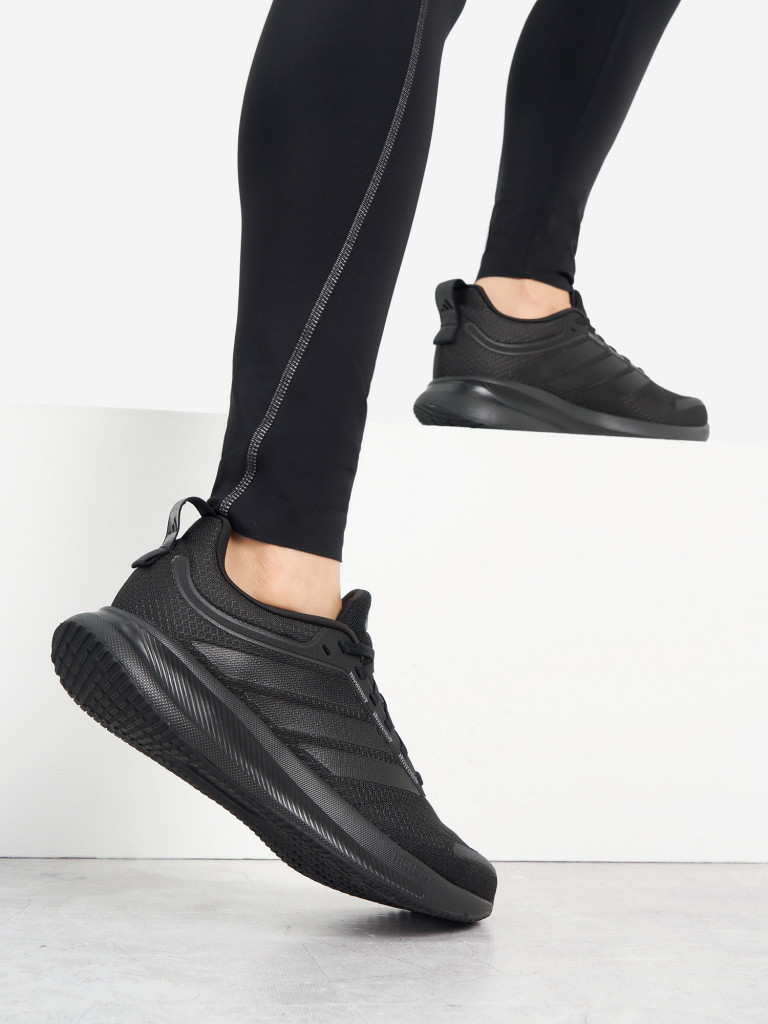 Кроссовки женские Adidas Runblaze