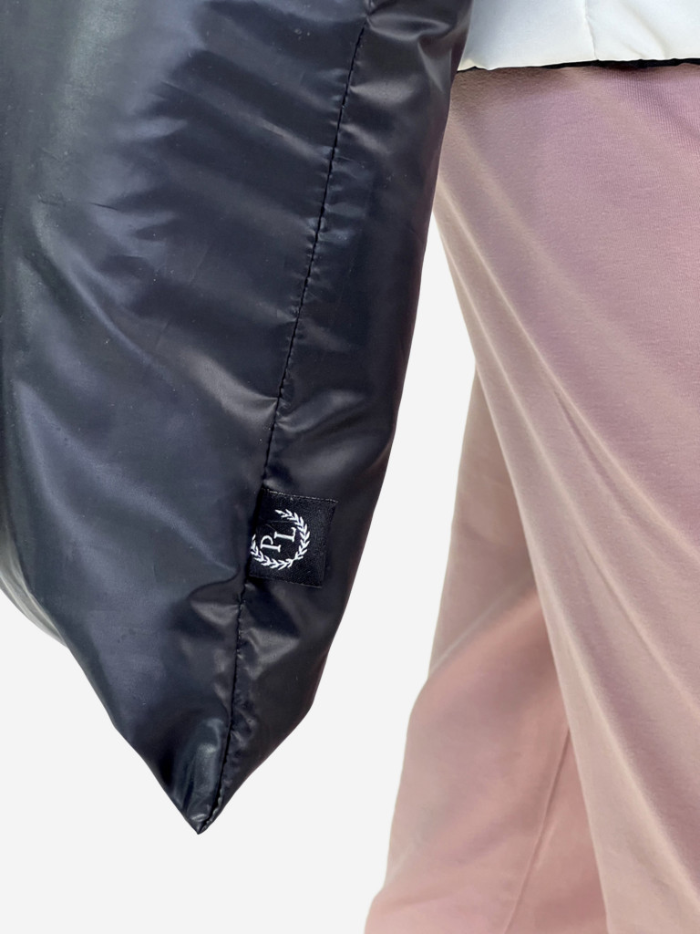 Жилетка женская утепленная двусторонняя с капюшоном Pater'c Legion