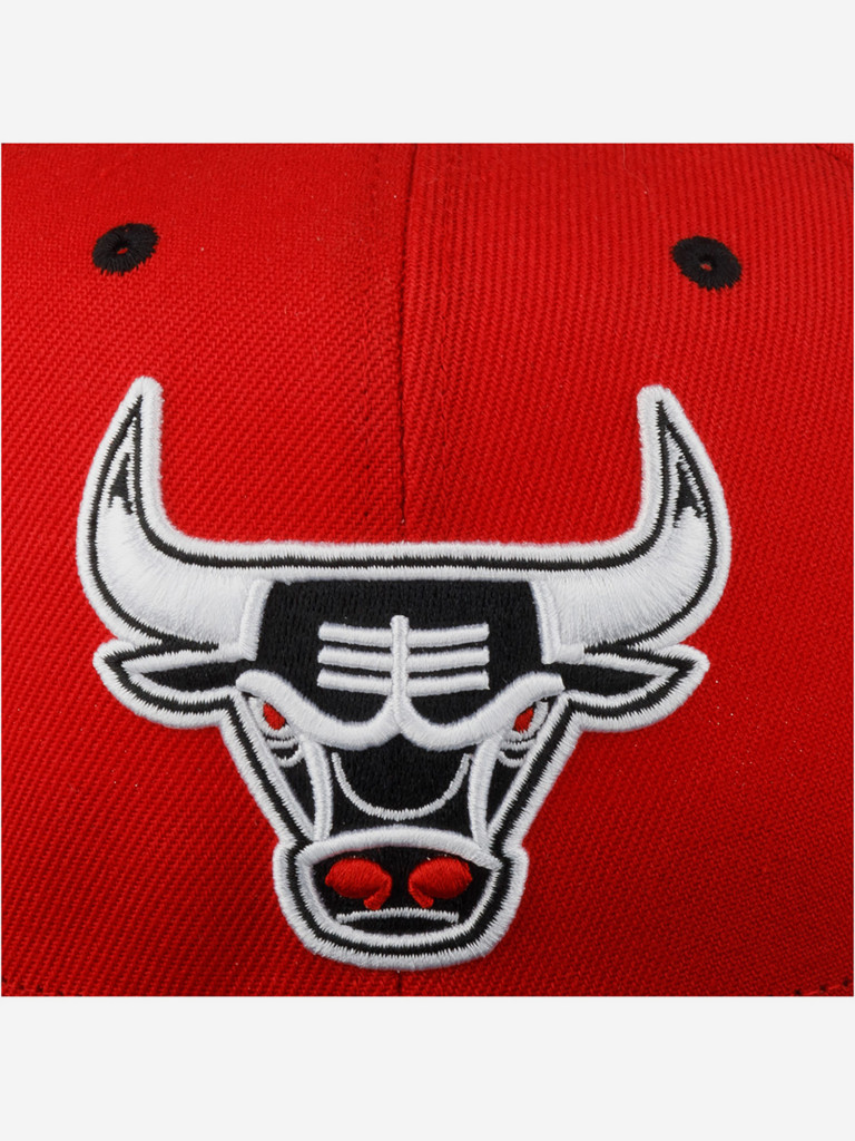 Бейсболка с прямым козырьком MITCHELL NESS 6HSFRI20095-CBURDBK Chicago Bulls NBA (красный)