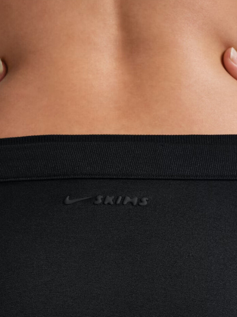 Юбка-шорты Nike SKIMS Stretch