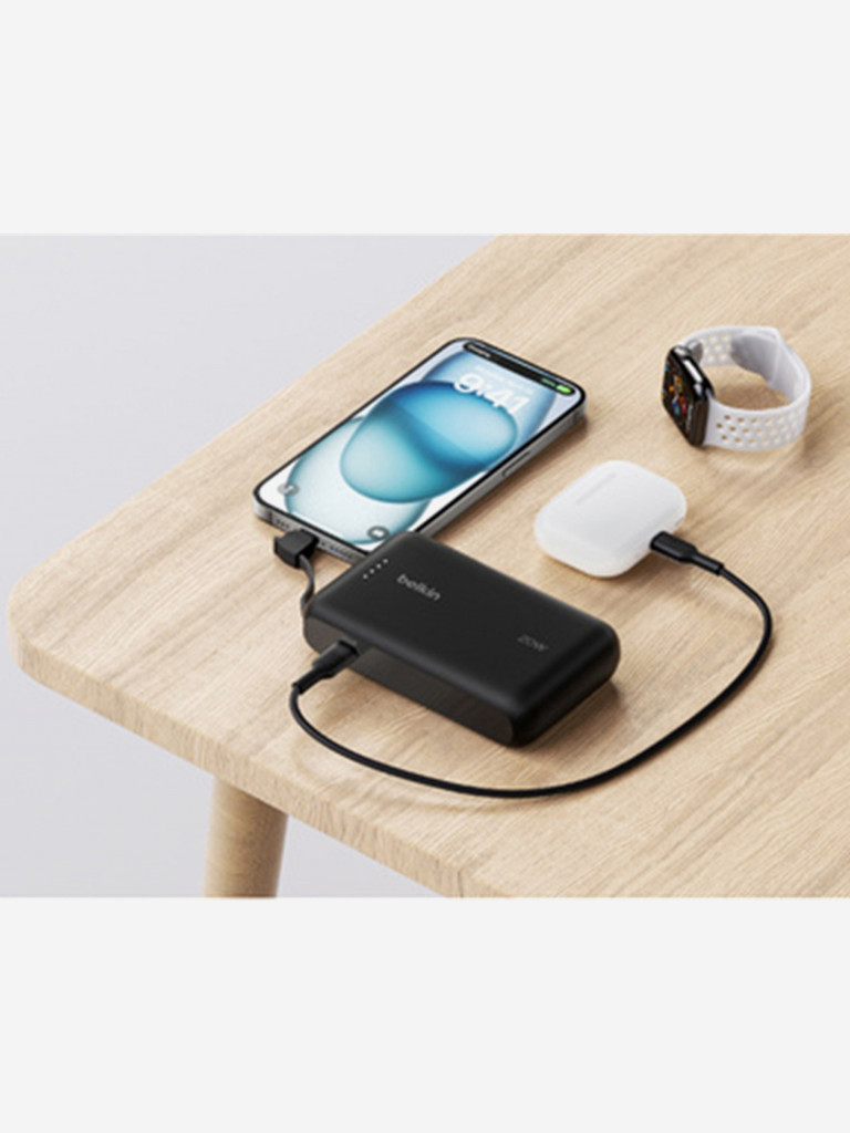 Внешний аккумулятор Belkin BoostСharge Power Bank 10000mAh USB-C 20W со встроенным кабелем USB-C.