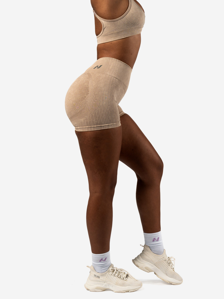 Шорты женские Nebbia High Waisted Push-Up Shorts TOTALLYSEAMLESS 304