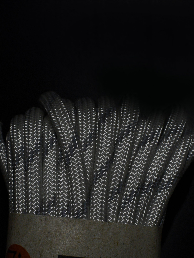 Паракорд 550 T-Gear x CORD nylon 10м световозвращающий (White)