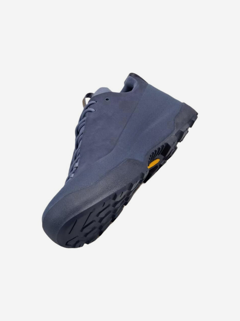 Кроссовки мужские Arc'teryx Konseal