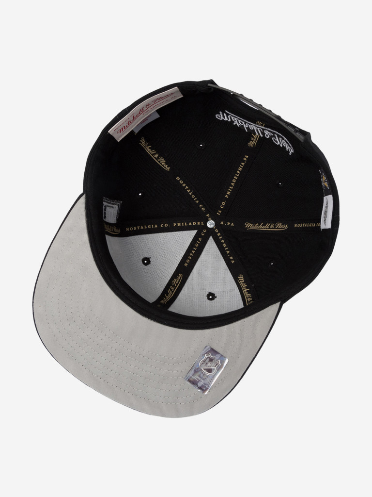 Бейсболка с прямым козырьком MITCHELL NESS HS12816-LAKBLCK Los Angeles Kings NHL