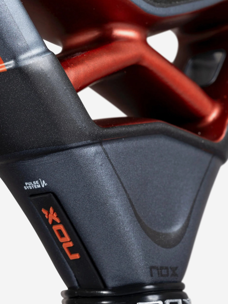 Ракетка для падел-тенниса Nox AT10 Genius 18K Alum 2025 By Agustin Tapia