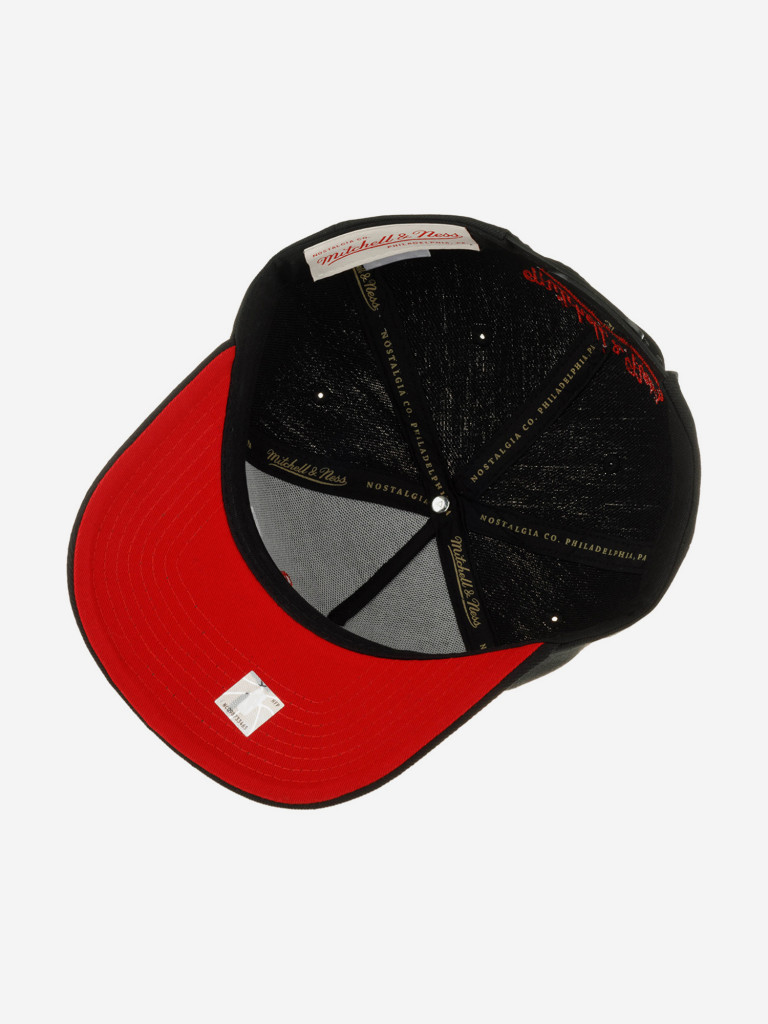 Бейсболка MITCHELL NESS HP8405-CBUBLCK Chicago Bulls NBA (черный)