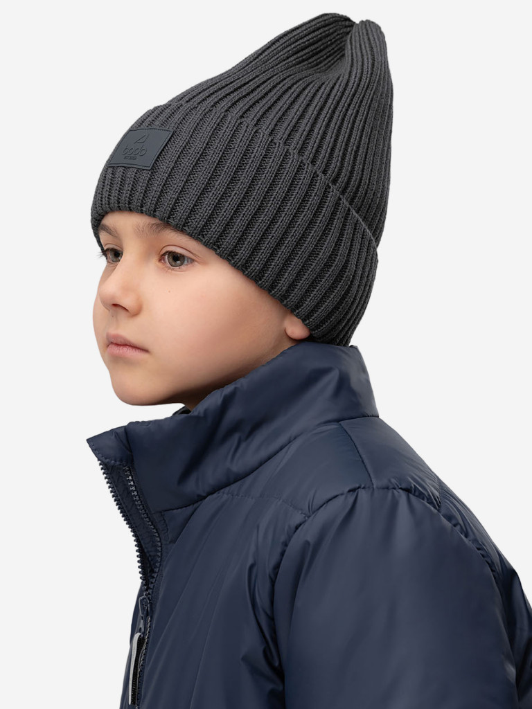 Вязаная шапка bodo