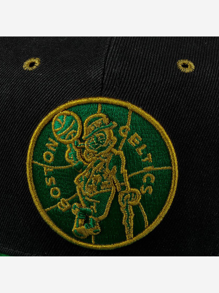 Бейсболка с прямым козырьком MITCHELL NESS 6HSFRI20095-BCEBKGN Boston Celtics NBA