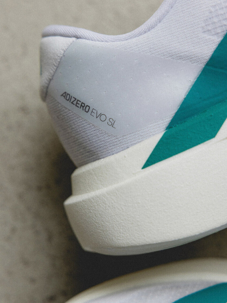 Кроссовки Adidas adizero Evo SL W