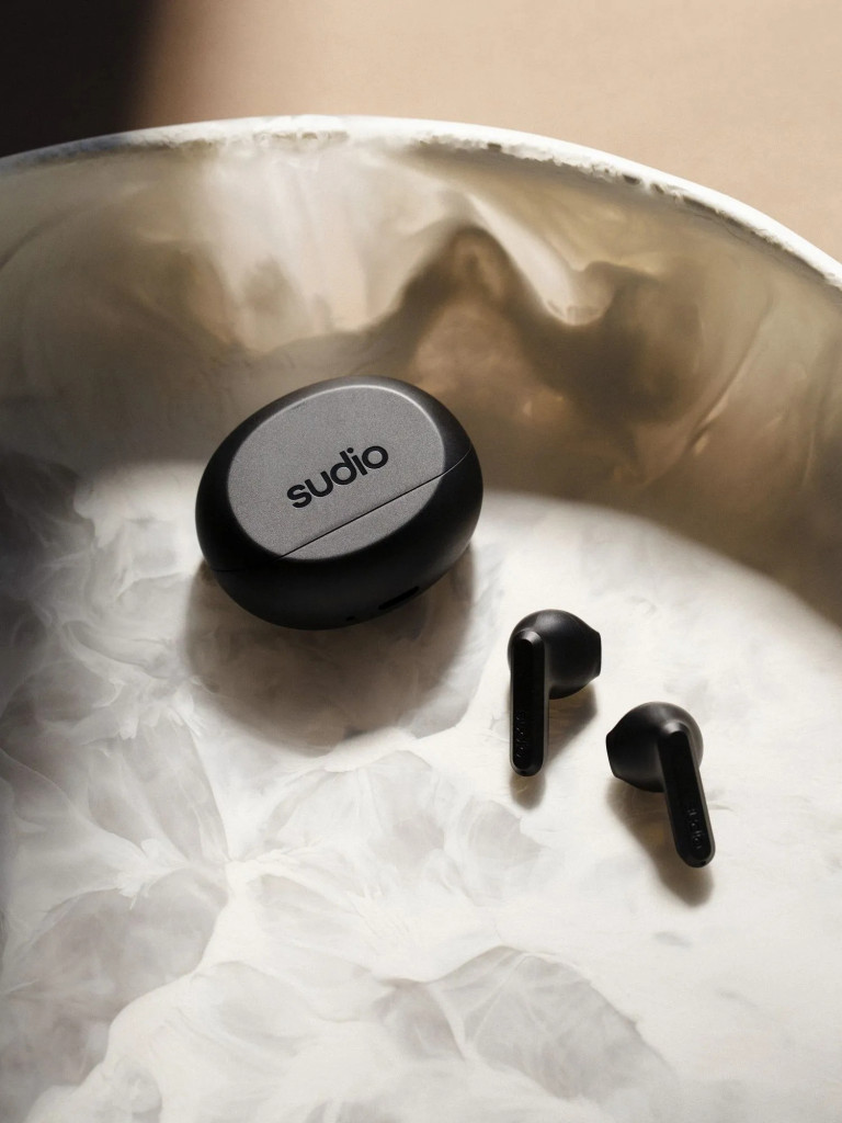 Беспроводные наушники Sudio A3 Wireless Bluetooth Earbuds, цвет: черный