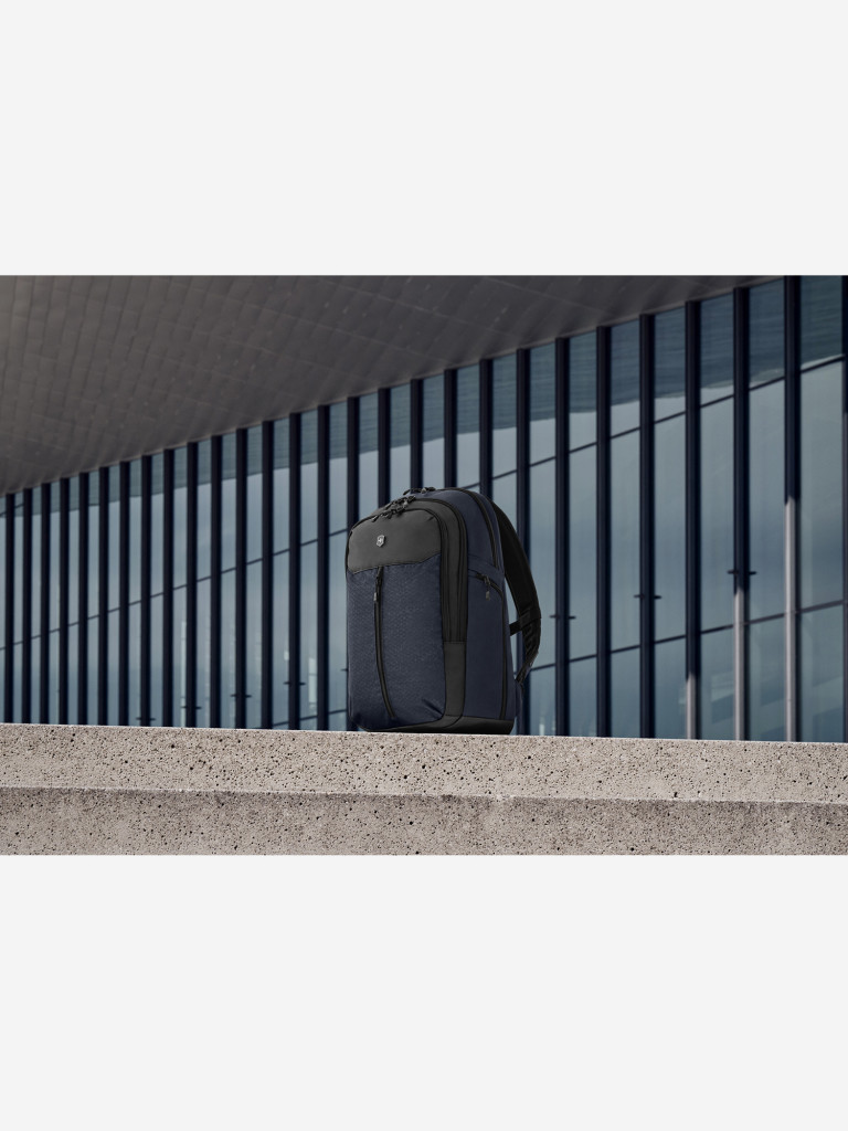 Рюкзак городской VICTORINOX Altmont Original Vertical-Zip Backpack с отделением для ноутбука 17”