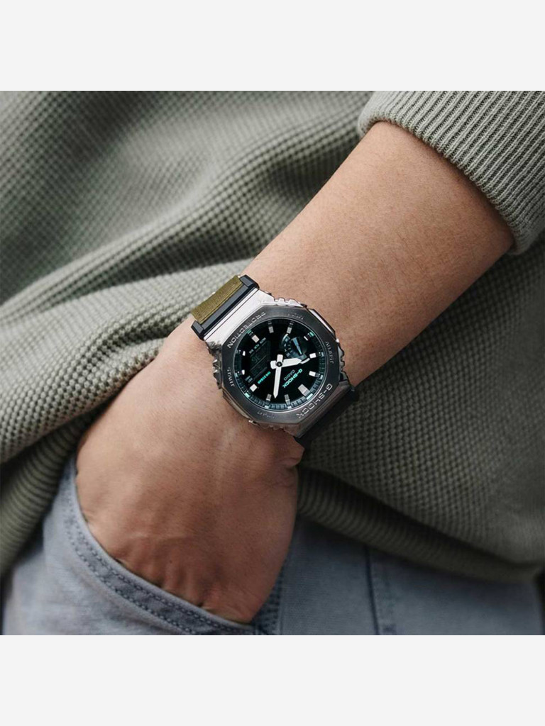 Спортивные часы CASIO G-SHOCK GM-2100CB-3A