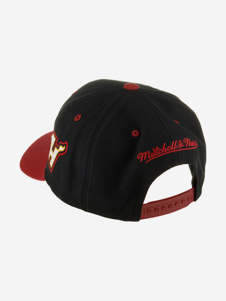Бейсболка MITCHELL NESS HHSS7310-MHEYYPPPBLCK Miami Heat NBA (черный)