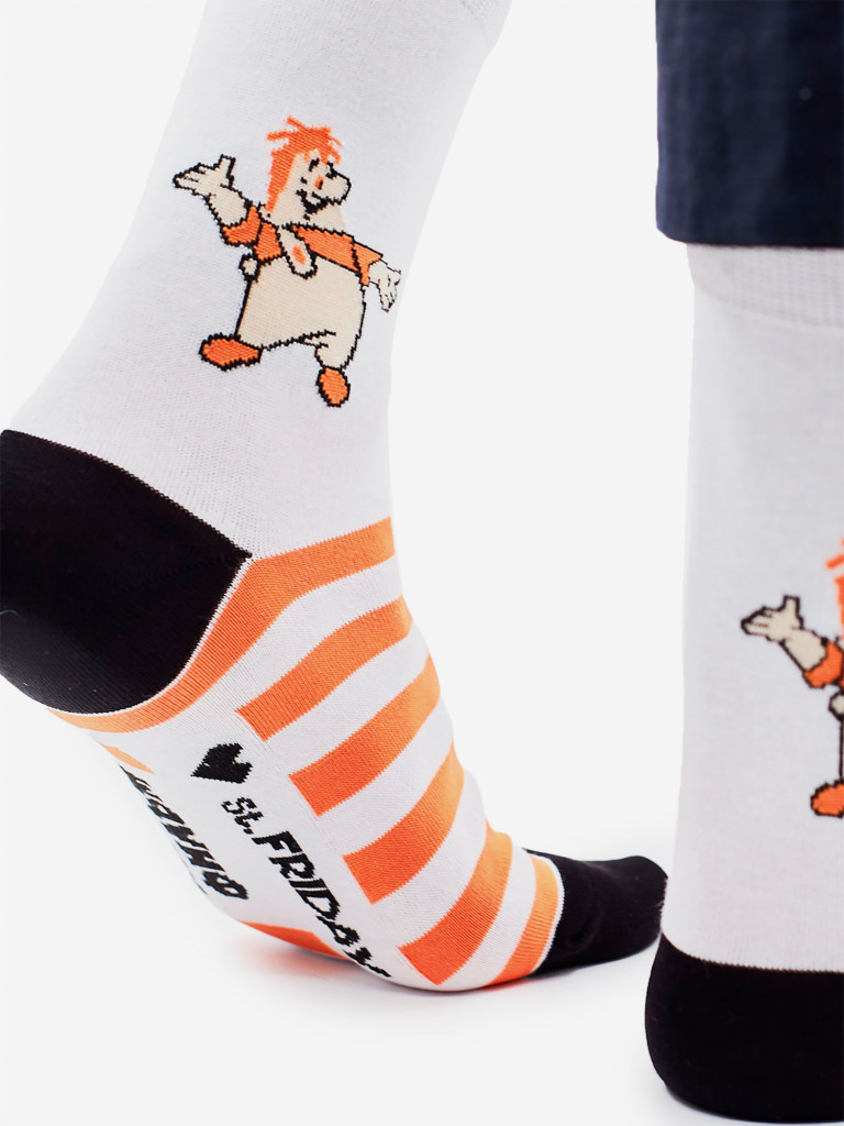 Носки с рисунками St.Friday Socks - Карлсон белый/оранжевый/черный цвет —  купить за 449 руб. со скидкой 10 %, отзывы в интернет-магазине Спортмастер