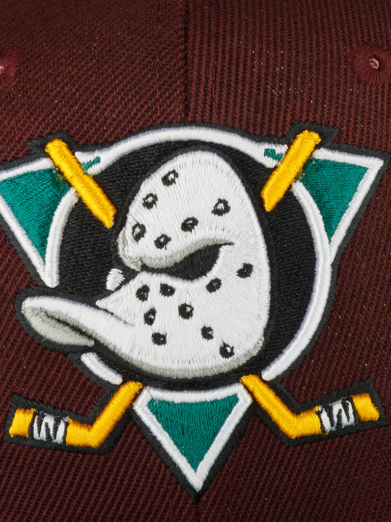 Бейсболка MITCHELL NESS HP7975-ADUPURP Anaheim Ducks NHL (малиновый)
