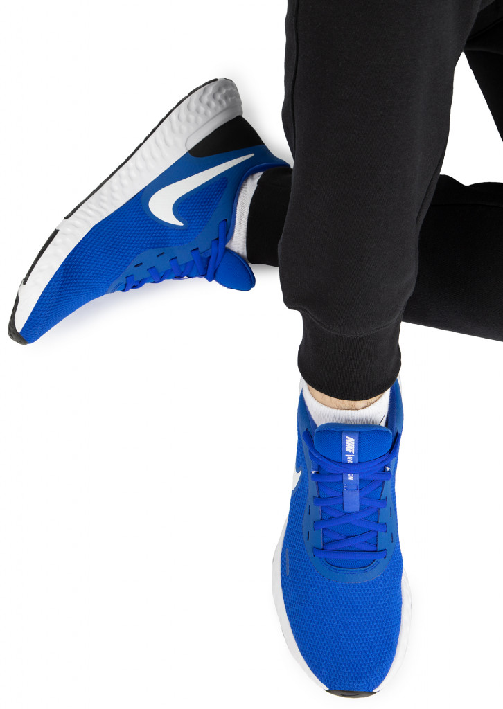 Кроссовки мужские Nike Revolution 5